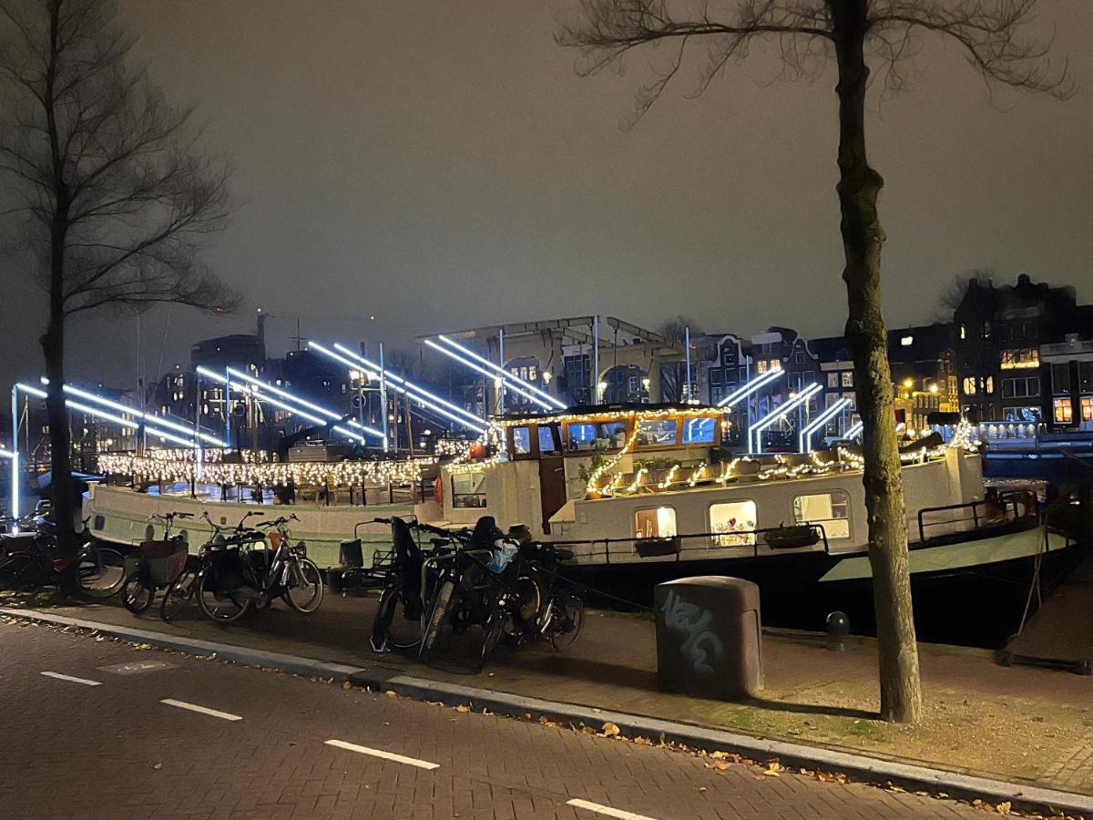 Skinny Bridge Houseboat Amstel View Amsterdam Exteriör bild